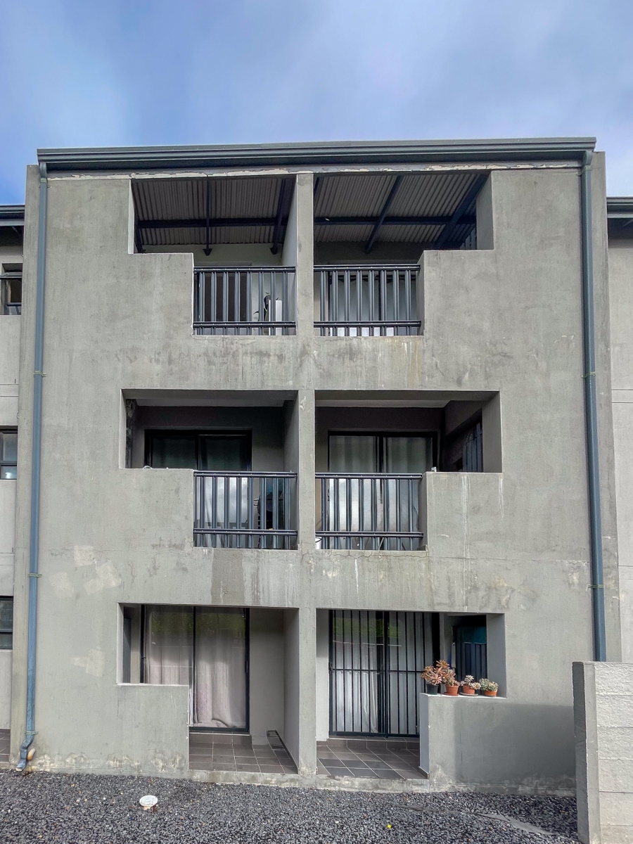 2 Bedroom Property for Sale in Parklands Western Cape